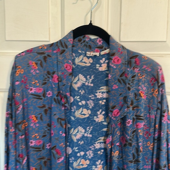 Style De Paris floral cardigan size medium - Picture 2 of 3